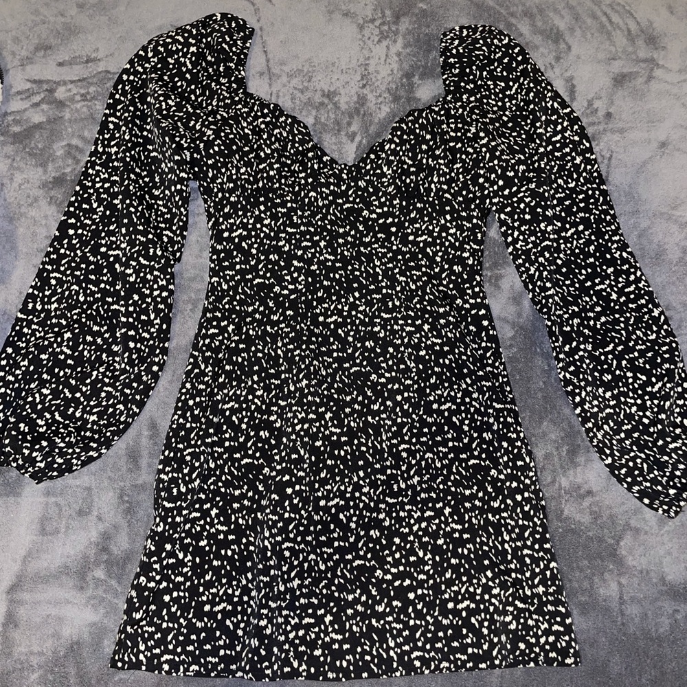 Milkmaid style form fitting long sleeve dress